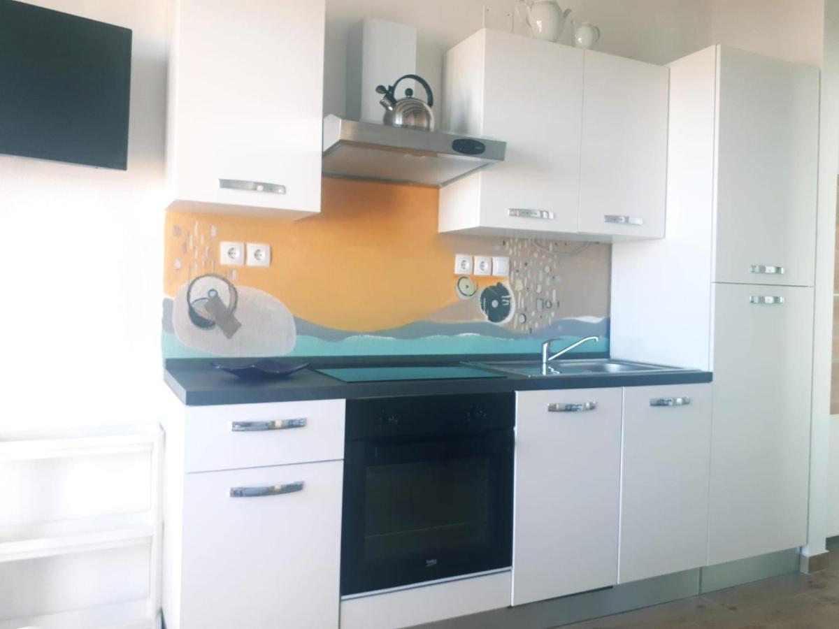 רוגוזניצה Apartments Starshine & Lighthouse מראה חיצוני תמונה