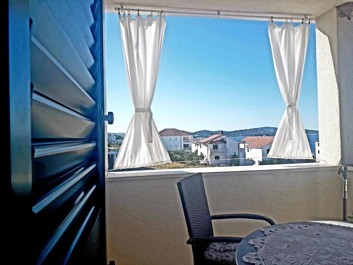 רוגוזניצה Apartments Starshine & Lighthouse מראה חיצוני תמונה