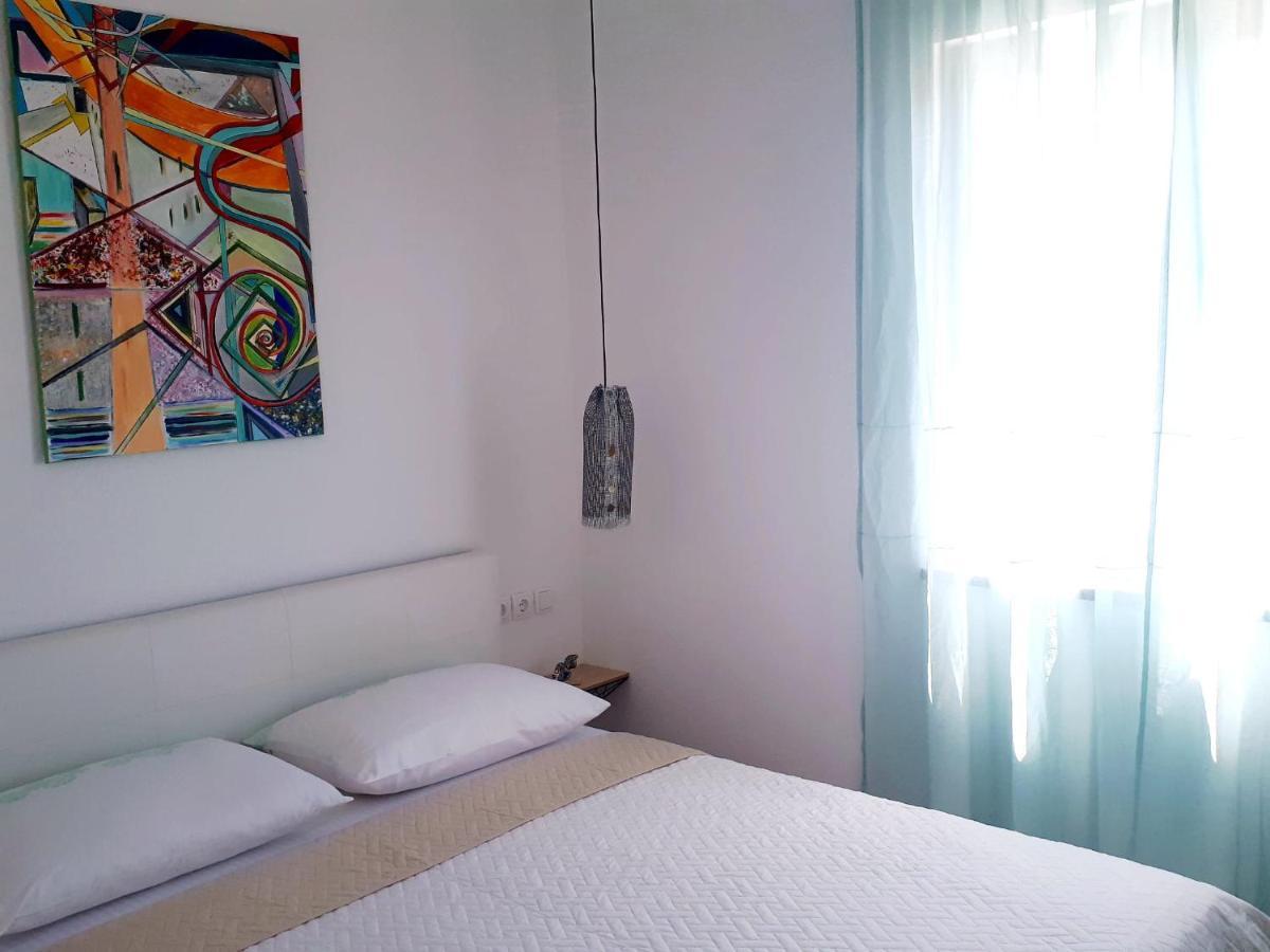 רוגוזניצה Apartments Starshine & Lighthouse מראה חיצוני תמונה