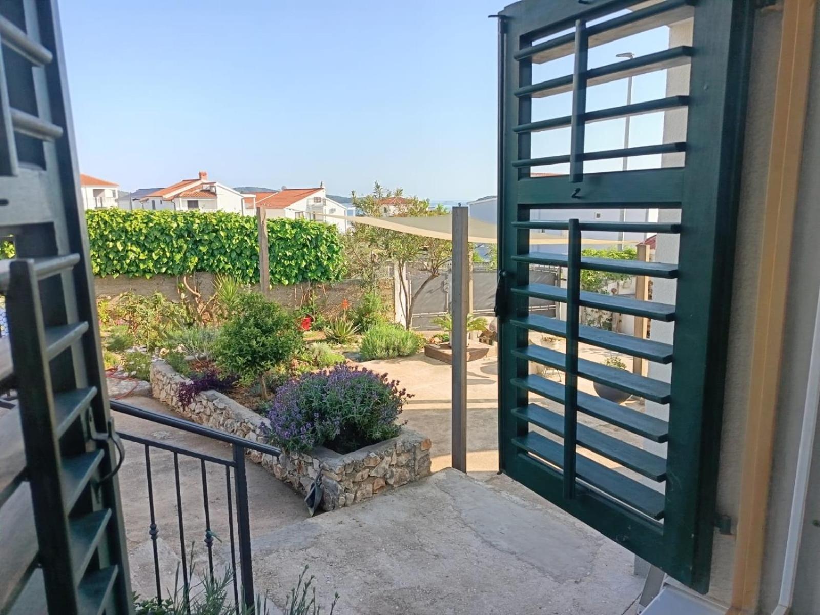 רוגוזניצה Apartments Starshine & Lighthouse מראה חיצוני תמונה